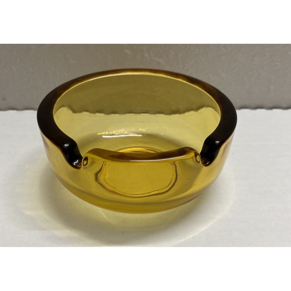 Vintage Round 2 Slot Amber Glass Smoker‎ Tobacco Cigarette Ashtray 3.5"